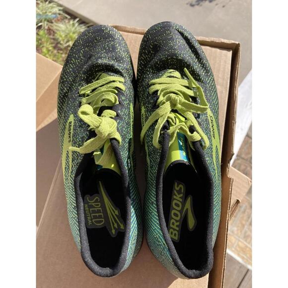 Brooks Mach 19 Spikeless Running Speed Mens Shoes 1103221D065 Size 6D New $90 - Picture 4 of 6